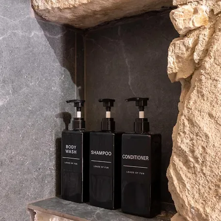 Exquisite 2br Modern W Private Pool Apartament *