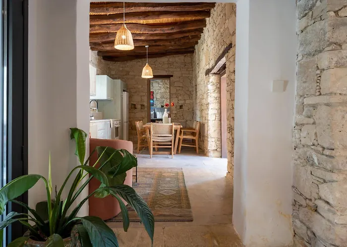 Exquisite 2br Modern W Private Pool Apartmán Agios Tychonas