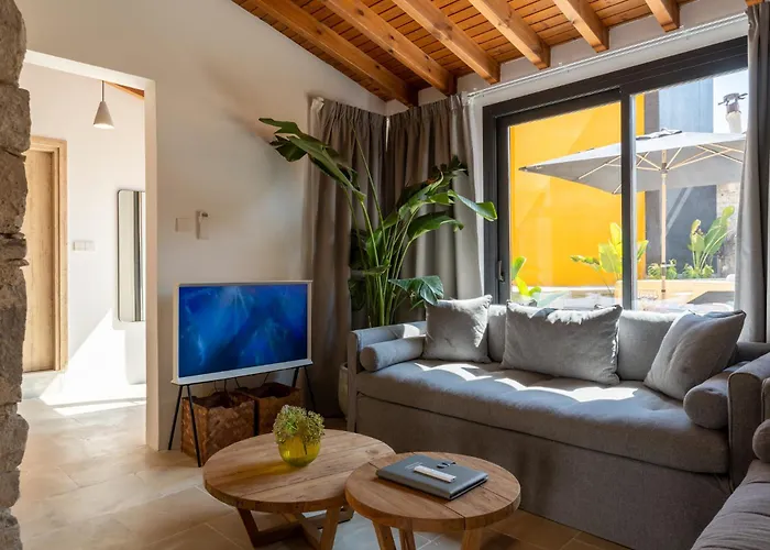 Exquisite 2br Modern W Private Pool Appartement Agios Tychonas