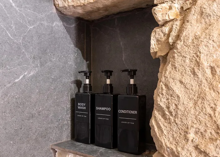 Exquisite 2br Modern W Private Pool Apartmán *